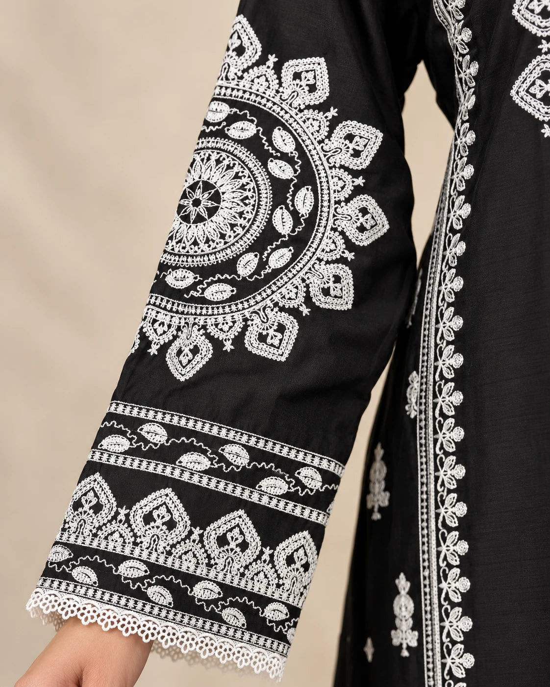 Noir Elegance – Black & White Embroidered 3-Piece Suit