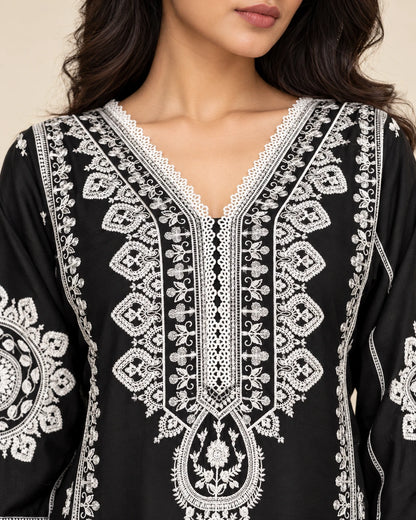 Noir Elegance – Black & White Embroidered 3-Piece Suit