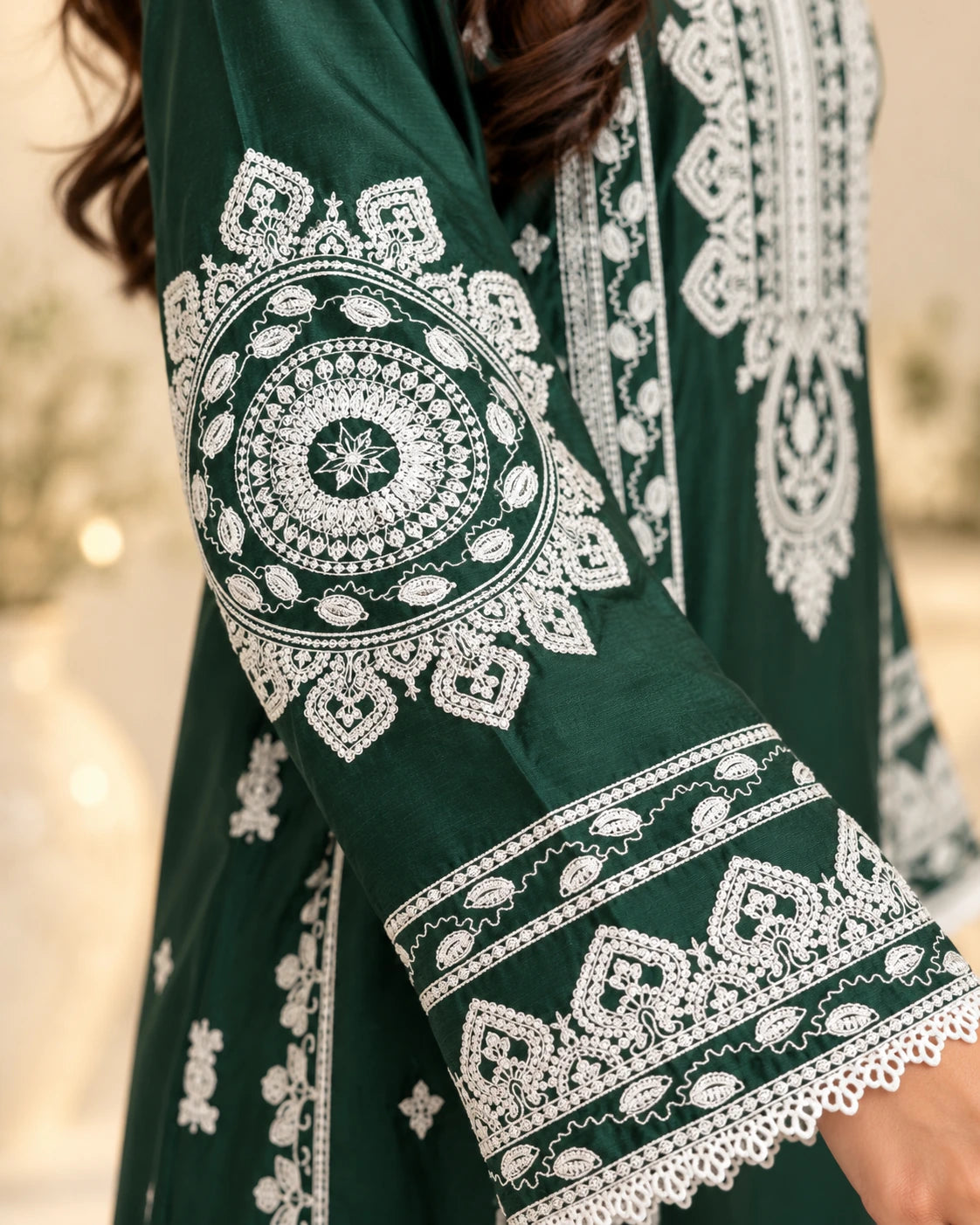 Elegant Bottle Green Embroidered Viscose 3-Piece Suit with Chiffon Dupatta