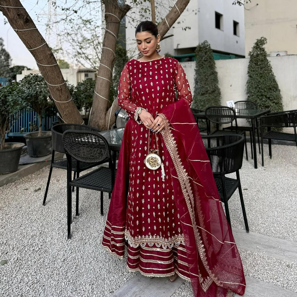 Maroon Embellished Organza Maxi Set – 4 Piece Stitched
