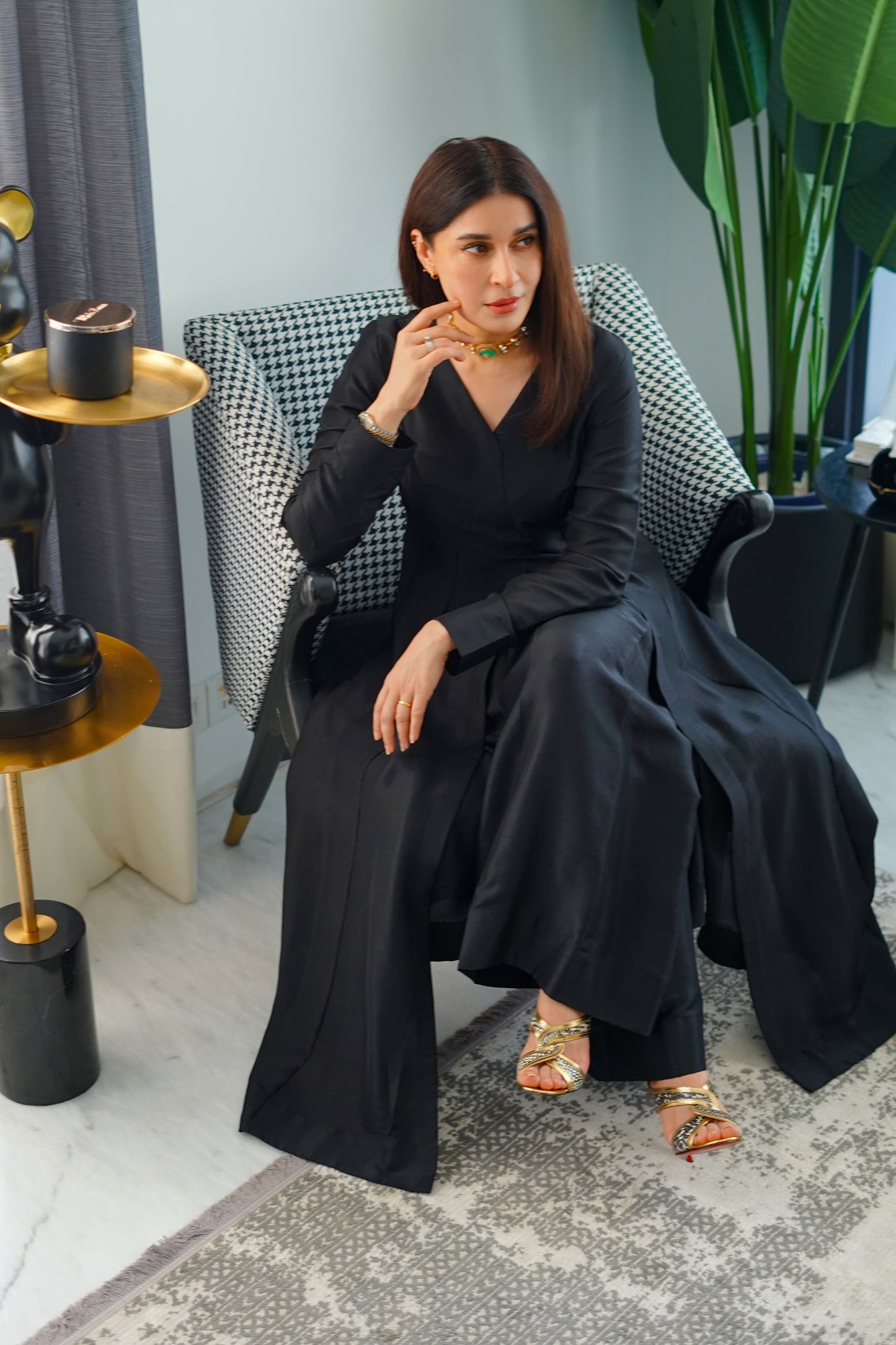 Exquisite Front Open Princess-Cut Ensemble