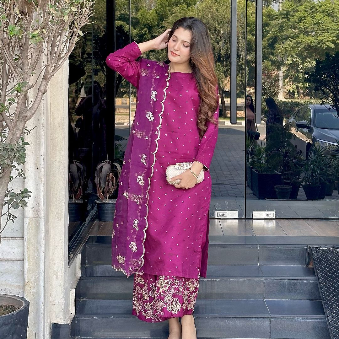 Kattan Silk Kurta Set – Embroidered Festive 3-Piece Ensemble