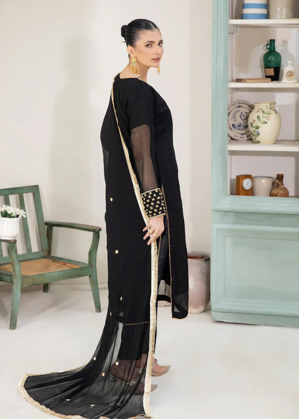 Elegant Black Chiffon Embellished 3-Piece Kurta Set – Festive Collection